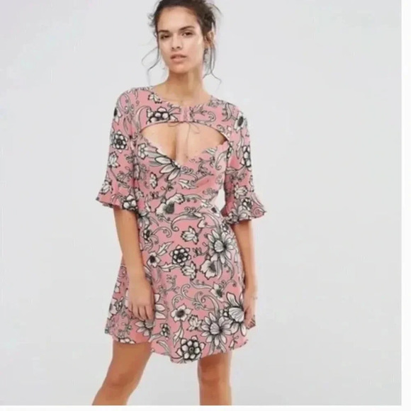 For Love And Lemons Ayla Mini Dress Lace Up V-Neck Floral Pink Black Size Large - Picture 9 of 12
